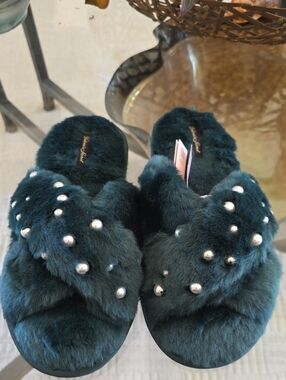 Victoria's Secret Teal Faux Fur Pearl Slide Slippers Green